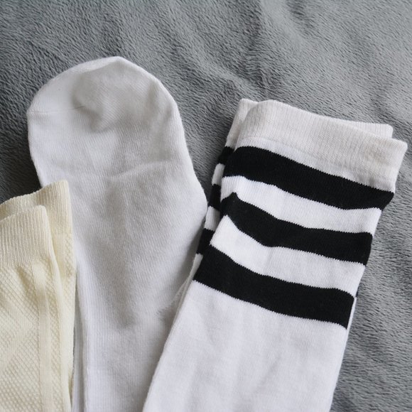 FREE Gift With Purchase - White Knee High Socks (2 pairs) - Picture 5 of 6